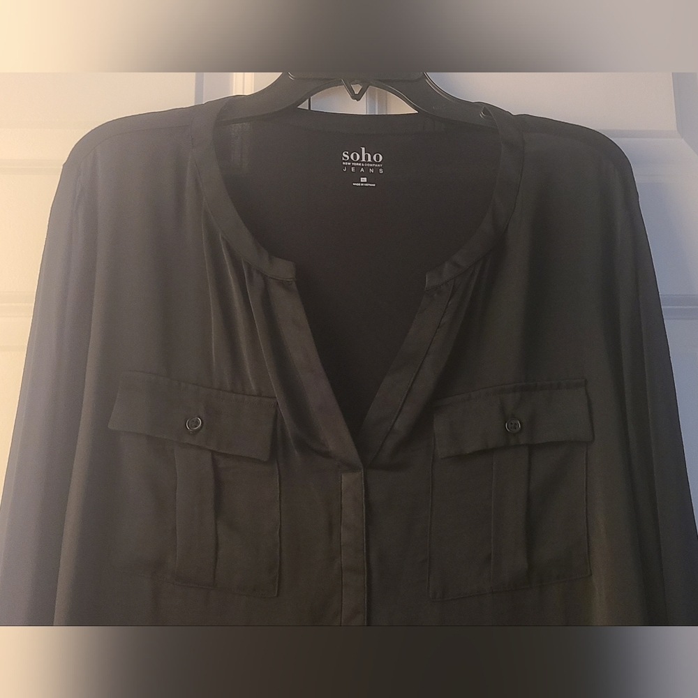 New York & Company Size XL Black Blouse for Women - Picture 3 of 6